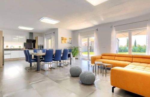 Sisan House | Villa Edi by Interhome