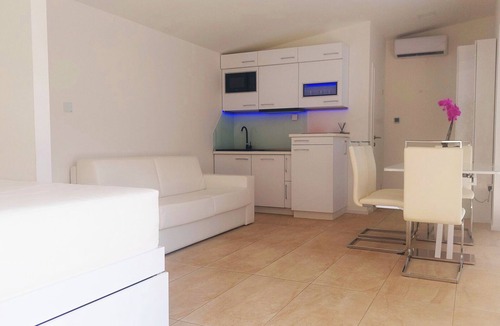 Mihotici Villa | Villa Eduarda pool&whirpool by Villas Guide