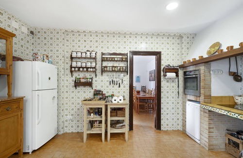 Arenys de Munt Villa | Villa 'El Cortijo' with Mountain View, Pool, Garden, Terrace & Wi-Fi