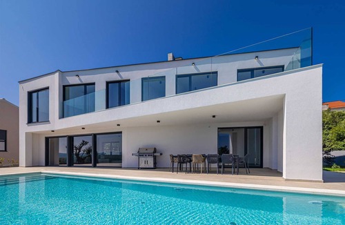 Salatic Villa | Villa ELEVATION with heated pool