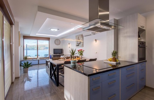 Cizici Villa | Villa Ema with Seaview, swimming pool, garage, BBQ & playroom