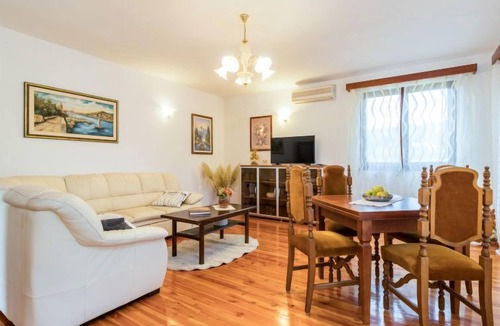 Pican House | Villa Emanuela (IPC100) by Interhome