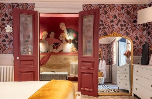 Saint Nicolas - Charles III - Ville vieille - Trois Maisons - Leopold Apartment | Villa Emilia - Suites de prestige au coeur de Nancy