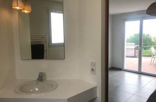Sete Villa | Villa en 1ère ligne sur l’Étang de Thau – Piscine