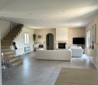 Vedene Villa | Villa en Provence avec piscine