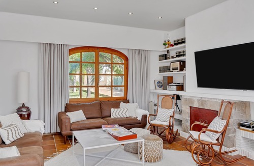 Parcent Hotel | Villa Enri . Boutique Villa & Optional Guesthouse