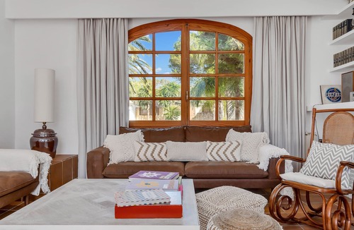 Parcent Hotel | Villa Enri . Boutique Villa & Optional Guesthouse
