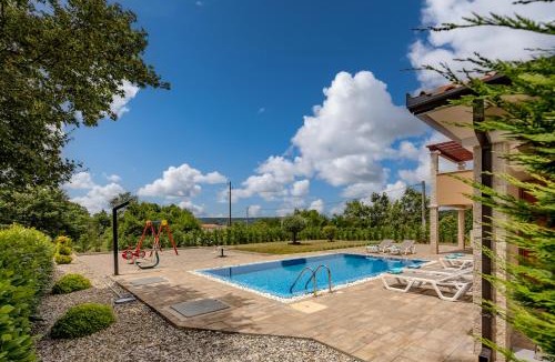 Paradiz Villa | Villa Erla - Happy Rentals