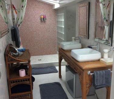 Ciboure Bed & Breakfast | Villa Erresiñolettean