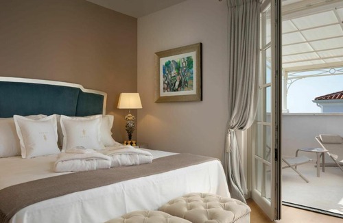 Vabriga Villa | Villa Escape in Vabriga with Pool & Views