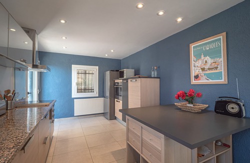 Almadraba-Canyelles Ski Chalet | VILLA ESMERALDA Canyelles
