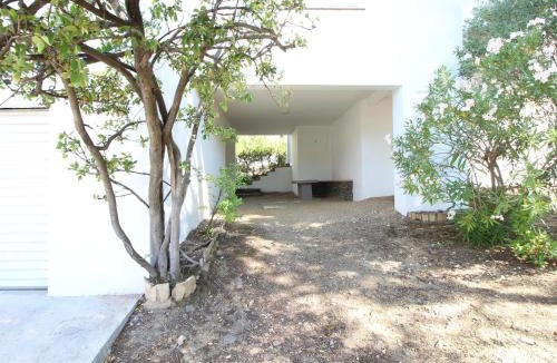 Llanca House | Villa Espaciosa con Jardín Cerca de la Playa - ES-228-168
