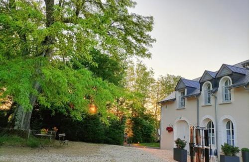 Valencay Bed & Breakfast | VILLA ESPERANZA Chambre de plain-pied, indépendante, à 200 m du château de Valençay proche Zoo de Beauval et Châteaux de La Loire
