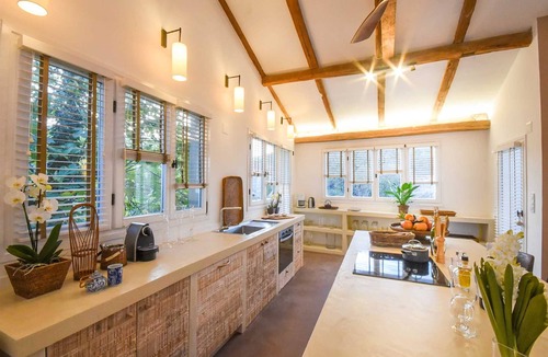 Vrisnik Villa | Villa Estelle - stunning designer villa in a charming village with a private pool