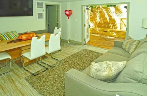Northeast Miami Villa | Villa Estelle
