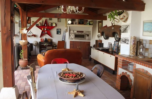 La Faute-sur-Mer Villa | Villa Esterel, for 14 people, located 200 m from the beach