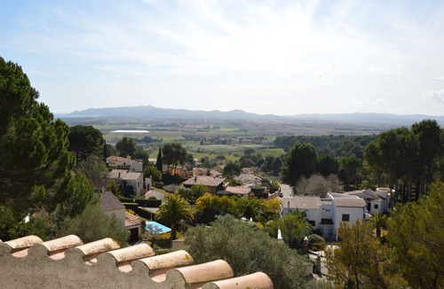 La Torre Vella Villa | Villa 'Estrella' with Mountain View, Wi-Fi and Air Conditioning
