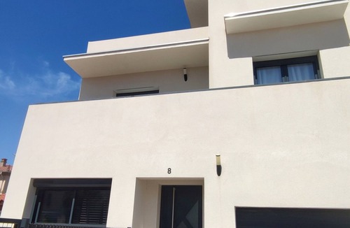 Le Soler Villa | Villa Etang Cielgrande Terrasseclimparking