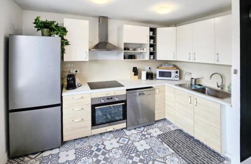 Bron House | Villa Eurexpo 185m2