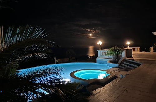 Roquebrune-sur-Argens Villa | Villa Exceptionnelle VUE MER Panoramique