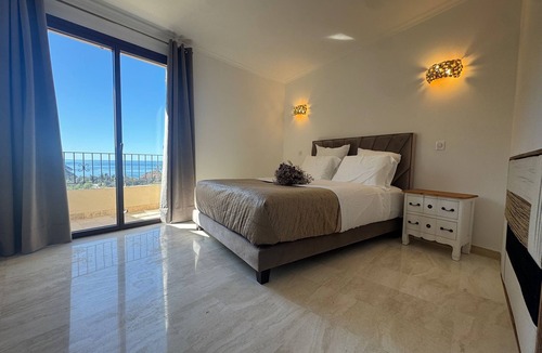 Ota Villa | Villa Excelsior - An exceptional interlude between sea and mountains
