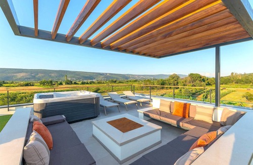Podbablje Villa | Villa Excelsior with Conference Room and Family Suites for Groups up to 20 Guests