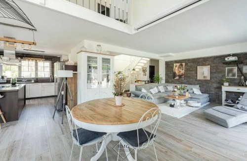 Bailly-Romainvilliers Villa | Villa Fairway piscine Disneyland Bmyguest