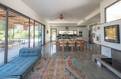 Lagarde Pareol Villa | Villa Familiale Contemporaine au Cœur des Vignes