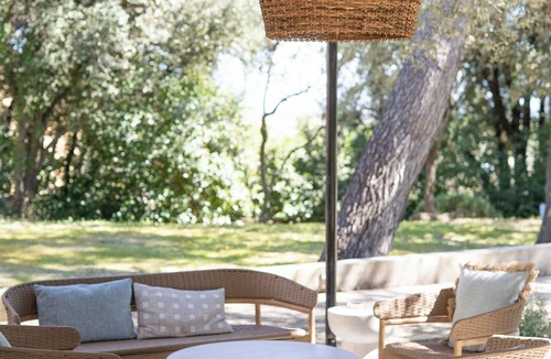 Lagarde Pareol Villa | Villa Familiale Contemporaine au Cœur des Vignes