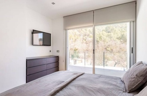 Canyelles Villa | Villa Familiar de Lujo con Piscina en Pleno Garraf