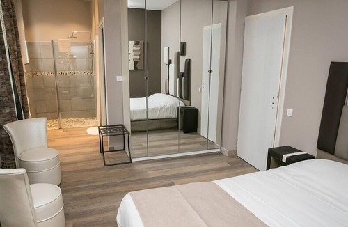 Thiers House | Villa Fani