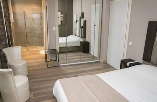 Thiers House | Villa Fani