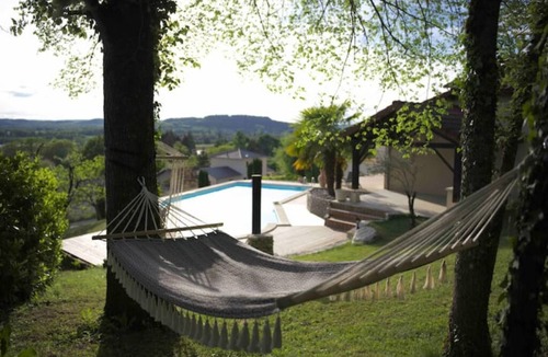 Briord Villa | Villa Farou - Heated Pool in Summer