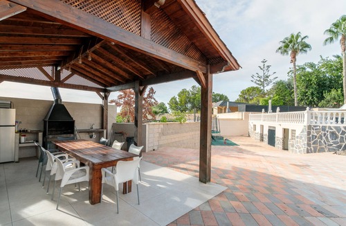 Alicante Villa | Villa 'Favorita' with Private Pool, Wi-Fi and Air Conditioning
