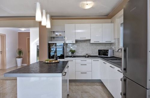 Mimice Villa | Villa Fenice - Five Bedroom Villa, Sleeps 10