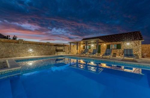 Benkovac Villa | Villa Fenix ZadarVillas