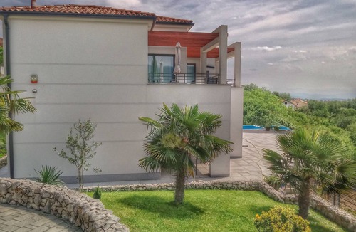 Cikovici Apartment | Villa Flora apartment