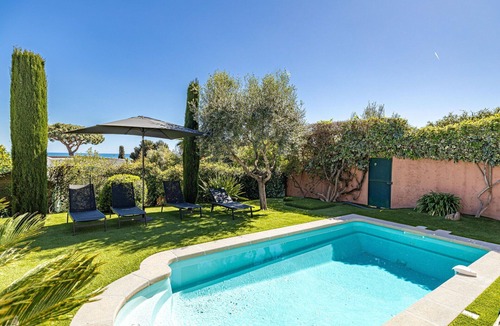 Golfe Juan Villa | Villa Flore - Panoramic Sea View by Halldis