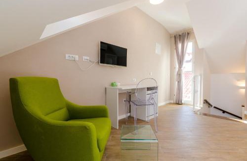 Dubrovnik Old Town House | Villa Flores Room with Balcony
