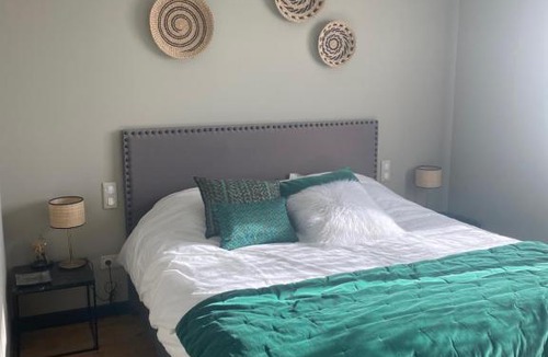 Aleria Villa | Villa FM