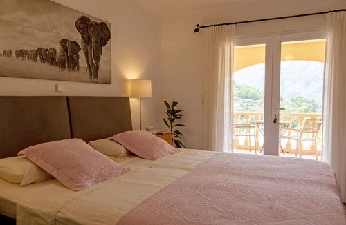 Benigembla Bed & Breakfast | Villa Foia Vella: room Magnolia