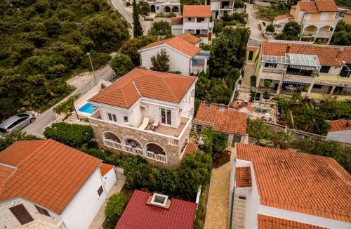 Dvornica Villa | Villa Fonte