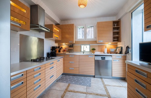 Cros-de-Cagnes Villa | Villa for 8 Guests by the Sea with Private Pool, Wi-Fi, and Air Conditioning