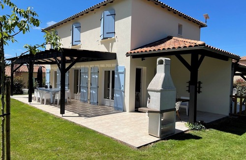 Vasles House | Villa for 8 people, bright, modern and comfortable