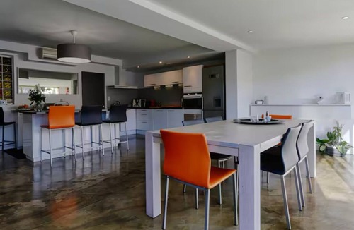 Castries House | Villa for rent, ideal for families. A few km from the beach.