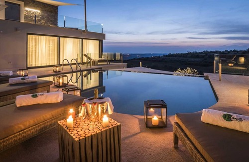 Buje Villa | Villa Fortezza - pool, sauna, Jacuzzi and countryside views by MyWaycation