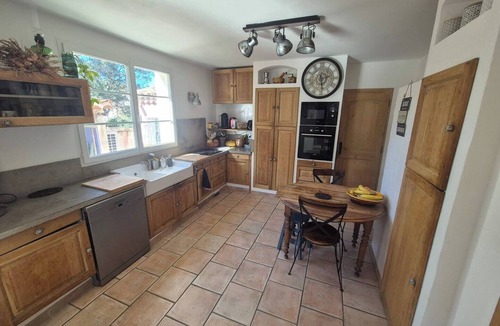 Chateauneuf-les-Martigues House | Villa in Provence at the crossroads of all important cities