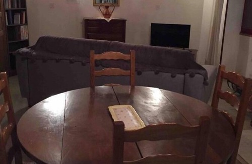 Comps House | Villa.