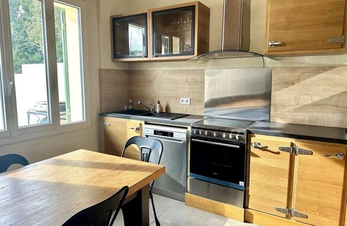 Entraigues-sur-la-Sorgue House | Villa Keromate, air-conditioned villa with natural pool.