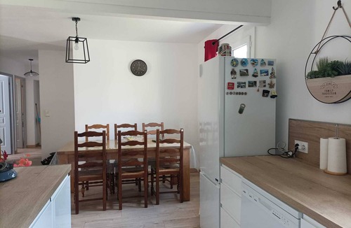 Montaren-et-Saint-Mediers House | Villa Piscine view